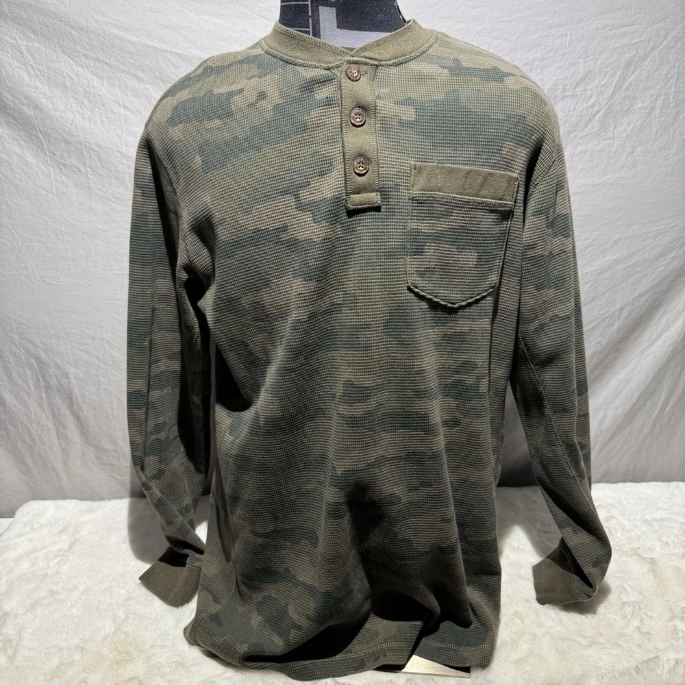 Duluth Trading Men's Size L‎ Relaxed Fit Green Camo Henley Shirt Button Pocket